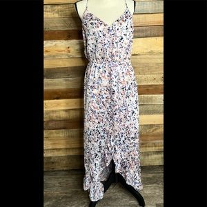 BB Dakota Floral Dress Size L. NWT